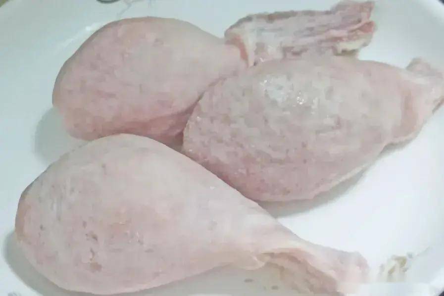 猪尿泡是好东西,经济实惠,有用又美味,这样煲汤比猪肚还好吃!