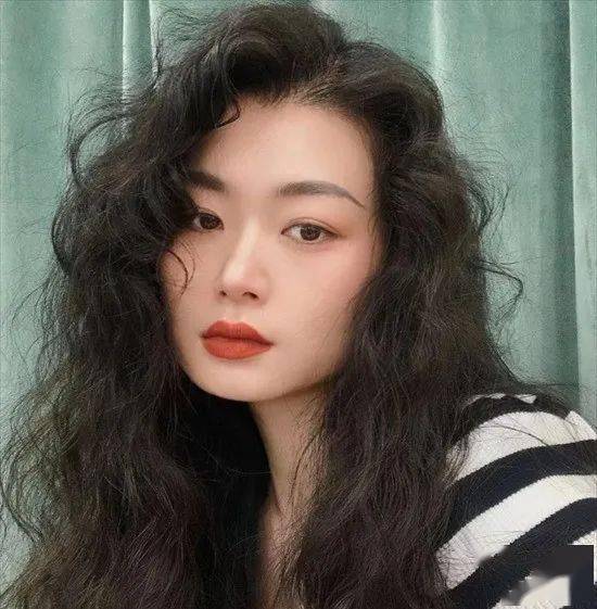 万能百搭的法式刘海,简单好看不挑人_方脸_层次感_脸型