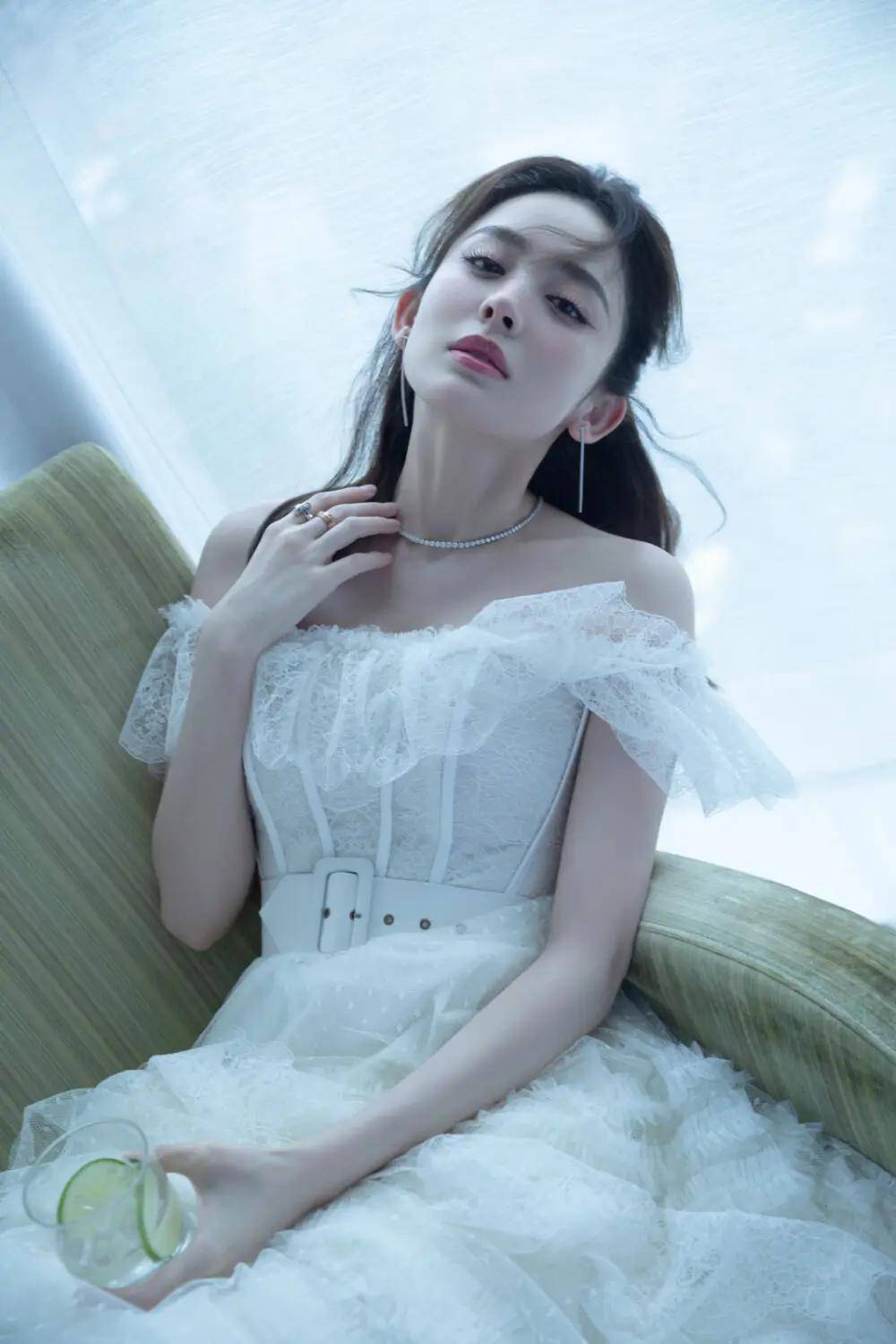 古力娜扎变白变美的秘诀:防晒!防晒!防晒!_白得_肌肤_紫外线
