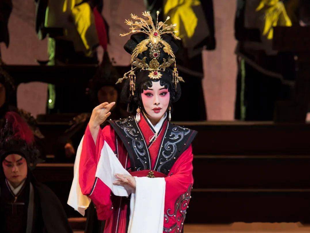 湖北省京剧院新编历史京剧《优孟》亮相蓉城广获好评_观众_传统_人物