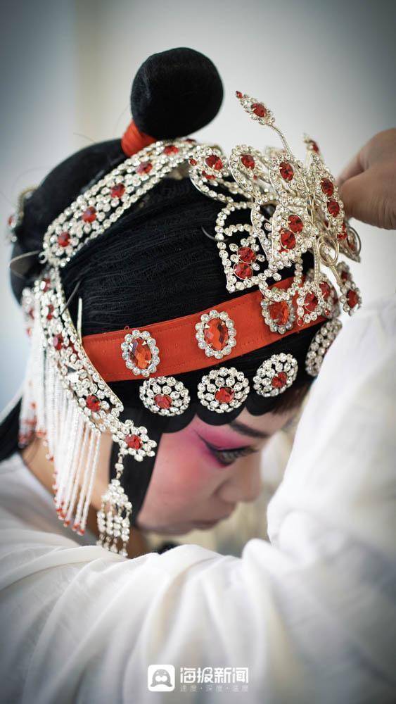 剧团里的年轻人|①王洁:唱响吕剧,声"生"不息_艺术_传统_戏曲