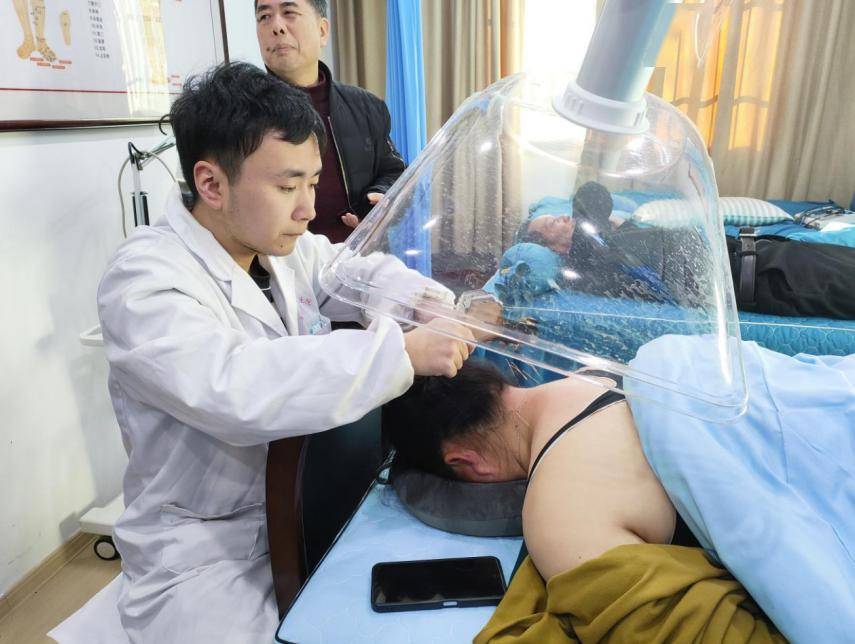 长寿之乡江西铜鼓:用心打造热敏灸中心 用情守护百姓健康