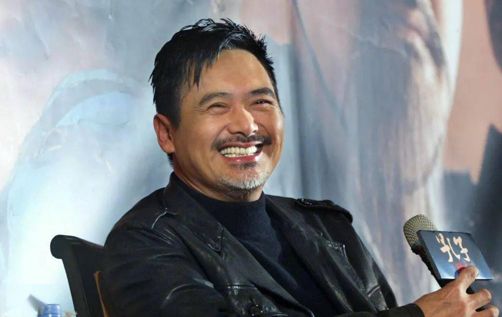 当时这一举动标志着他开启跑步的新篇章,发哥在釜山电影节受访时表示