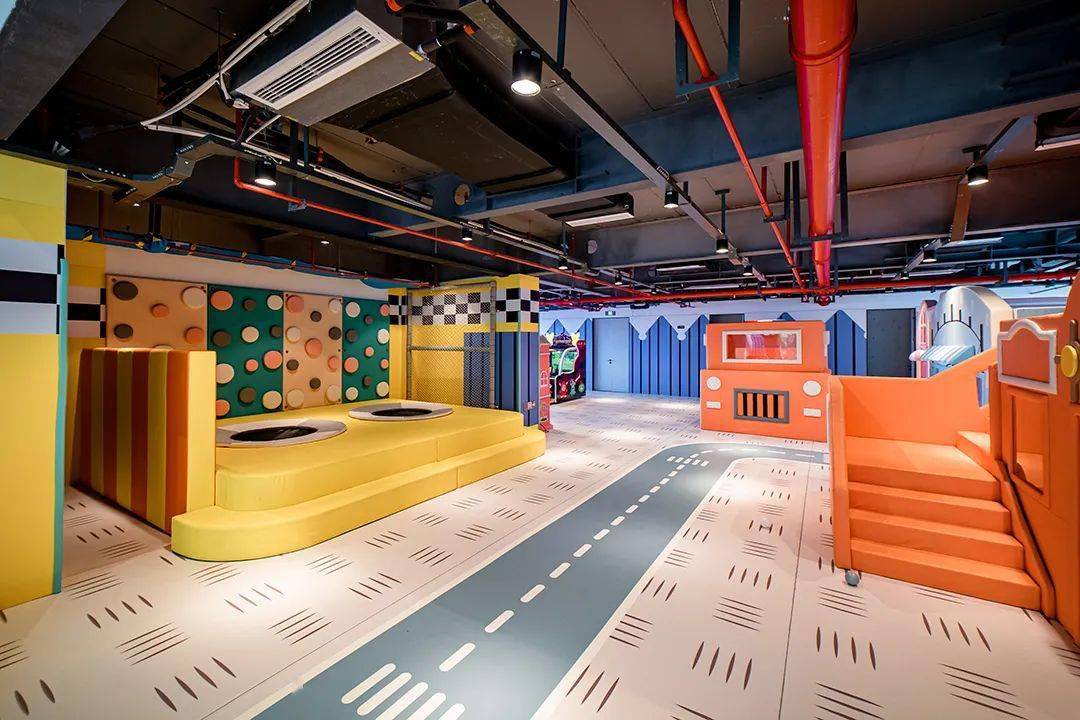 67三卧包栋2间夜只3999元,还含6人火锅,ktv欢唱!_泳池_图卷_小时