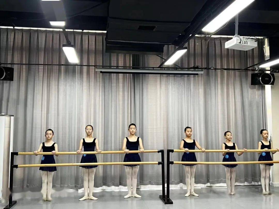 cefa芭蕾舞少儿考级纪实:潘茜国际芭蕾学校_舞蹈_专业_艺术