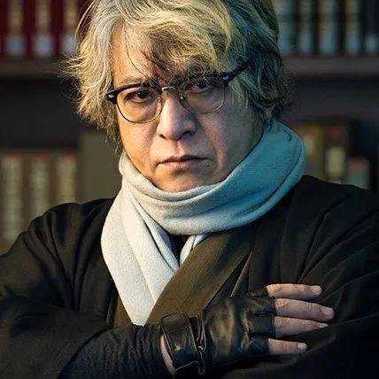 在《阴阳师》中借由安倍晴明的口告诉读者——名字是最简单的符咒,而