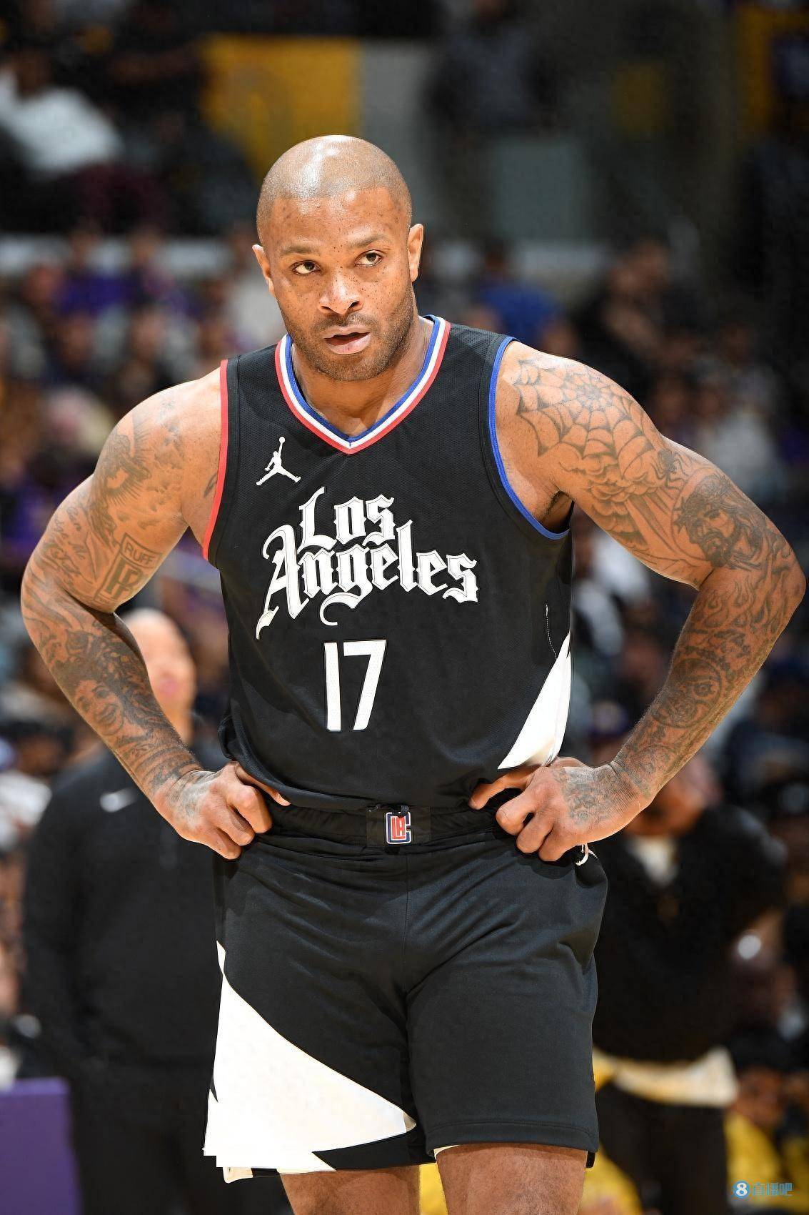 队记:pj-塔克肯定对潜在买断后加盟太阳感兴趣_快船_gerald_本赛季