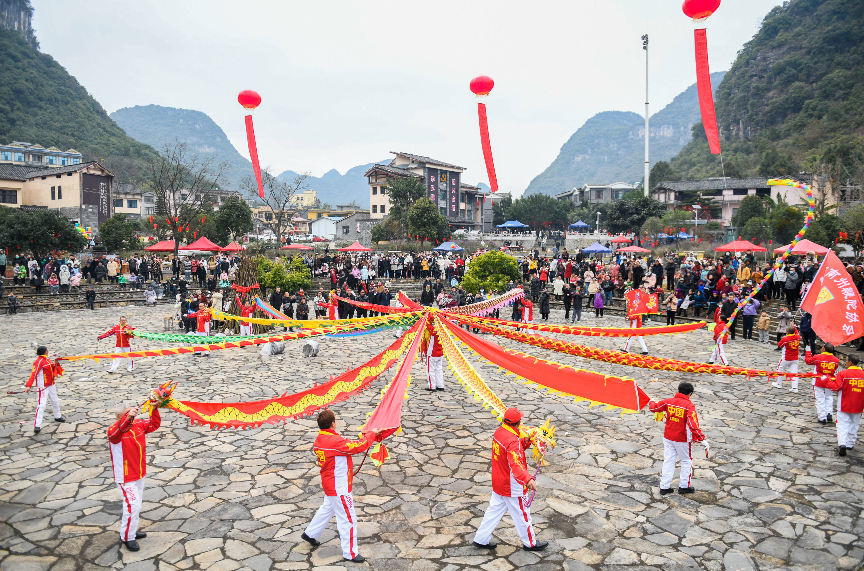 和美乡村焕新颜_产业_治理_群众