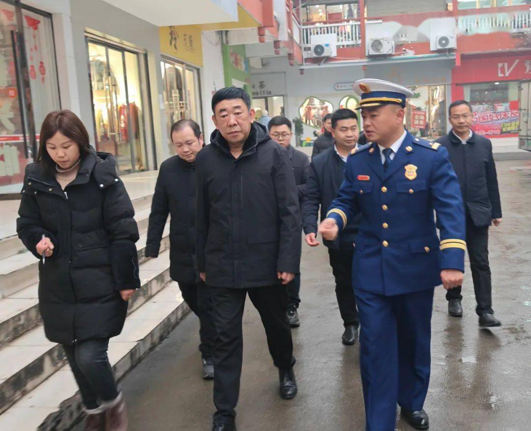 市人大常委会领导分赴各地督办指导低温雨雪冰冻天气应