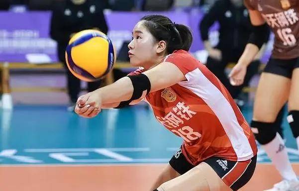 张常宁重回赛场,排超半决赛打天津,或成江苏女排重要棋子_中国女排