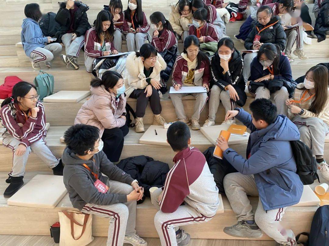 北京中学高中部·走进名企之走进凤凰中心_的设计_建筑_演播厅