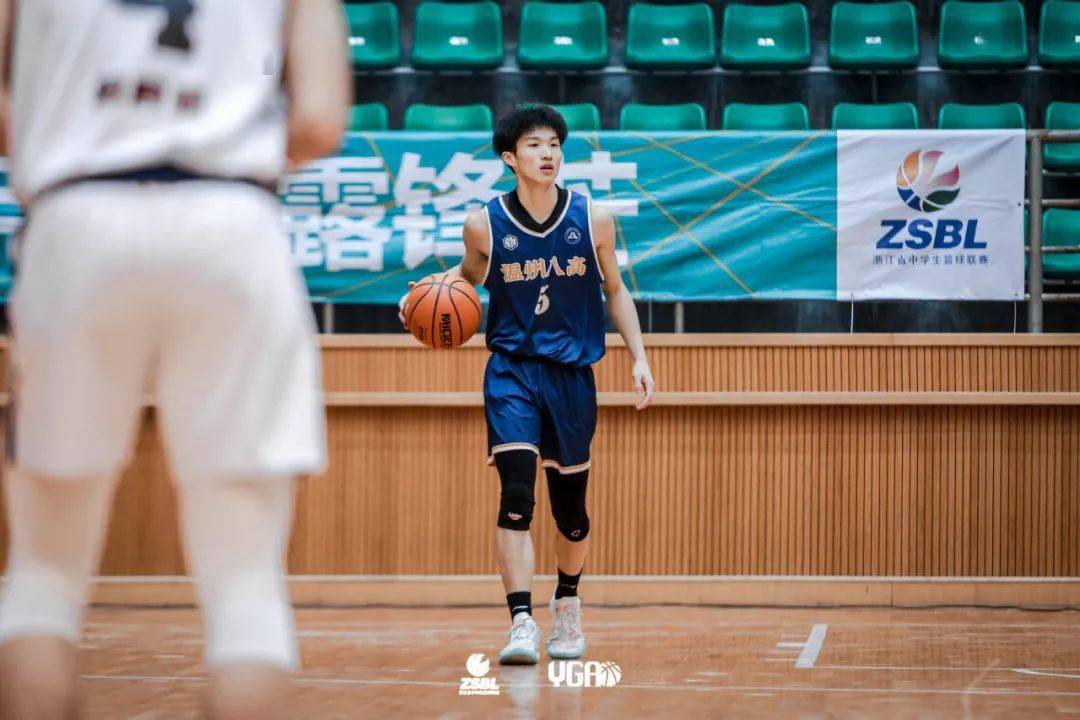 八高男篮打进省赛总决赛!_比赛_孩子_篮球