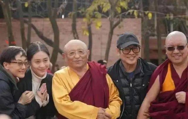 当年,李连杰为娶利智,抛妻弃子,港媒嘲讽:情义千斤,不