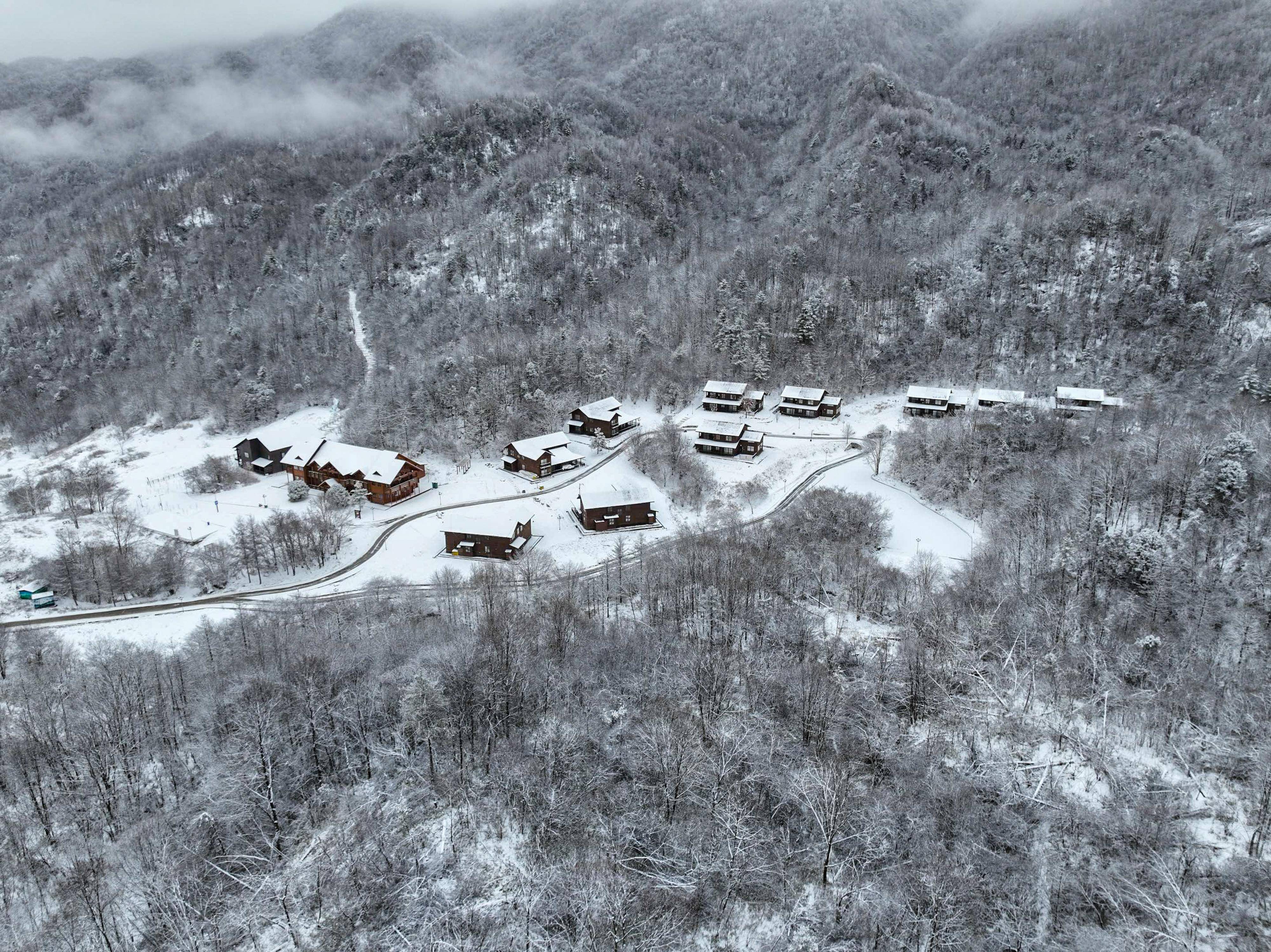 重庆周边雪山景点图片