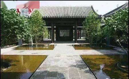 (3)从采光条件分析,该民居建为"坐北朝南"的原因.