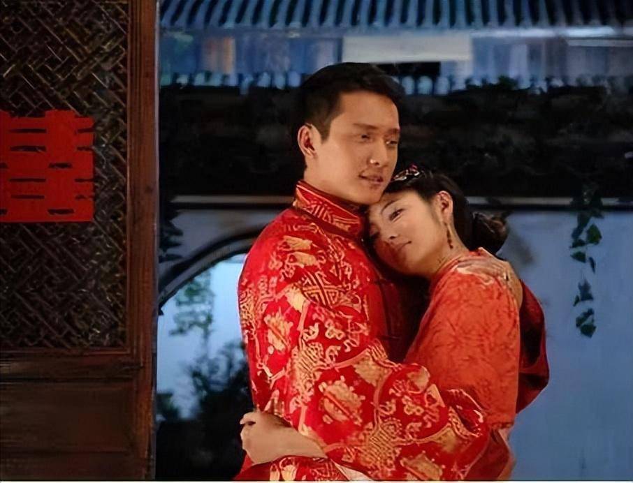 她为胡歌"丧命",也"深爱"冯绍峰,嫁入豪门后竟落到这般下场_安以轩