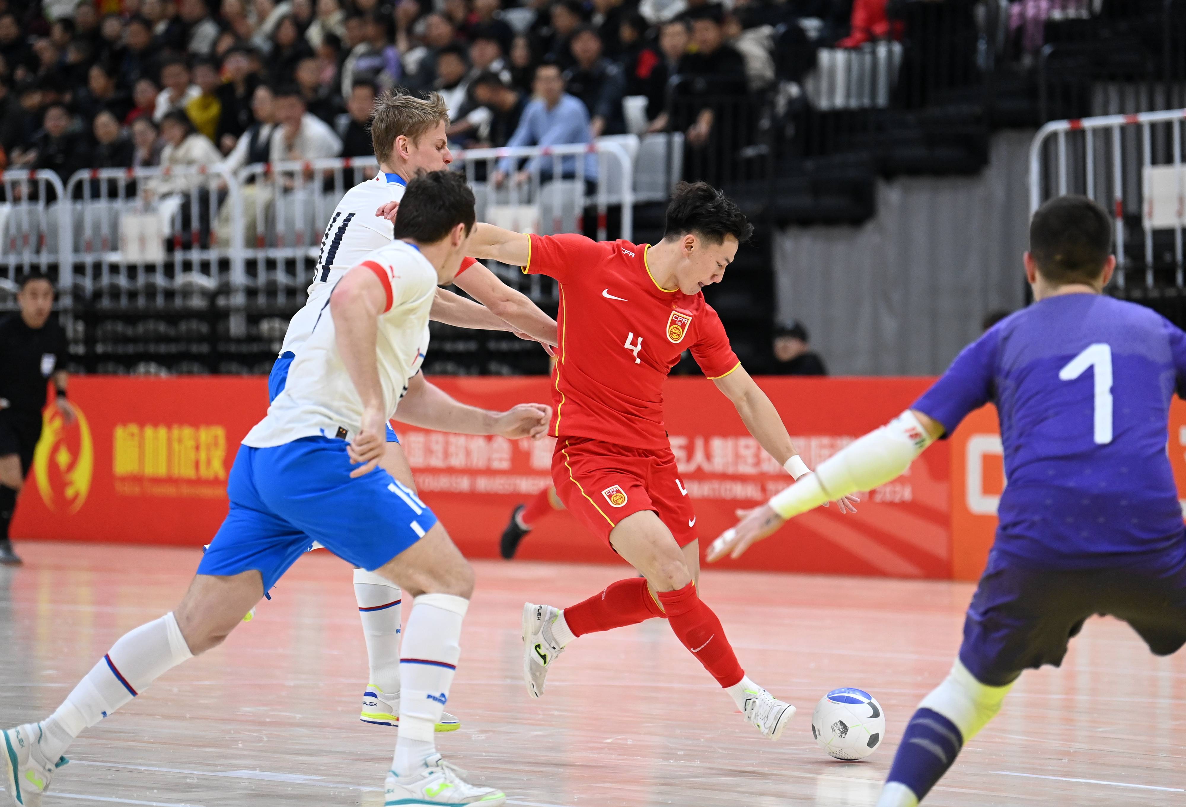 追光| 输了球,却收获了掌声_五人制_足球_比赛
