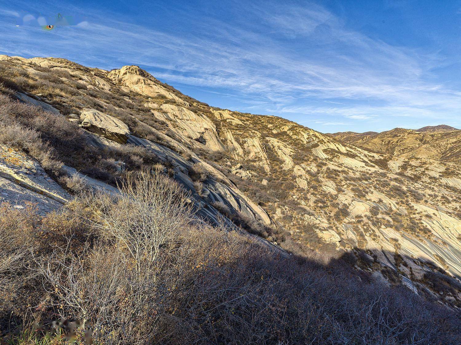 被称为"龙脉之眼"的悬钟山谜团重重 探秘神秘石山 聊历史故事_太原