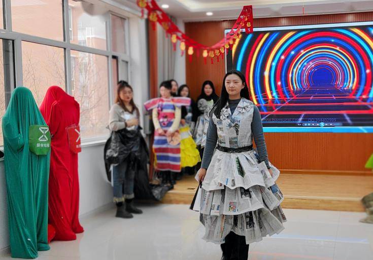 新时代文明实践|胜利镇正源社区环保时装秀 让垃圾分类走出"新花样"