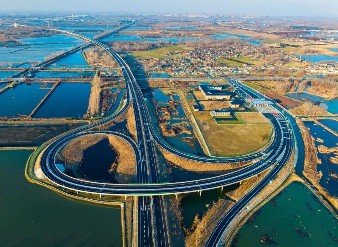 动态丨交通集团路桥公司参建的阜溧高速公路建湖至兴化段正式通车!