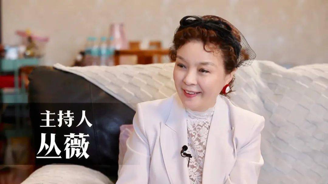 19:30 播出大年初二,请大家跟随海南卫视《艺术与岛》主持人丛薇做客