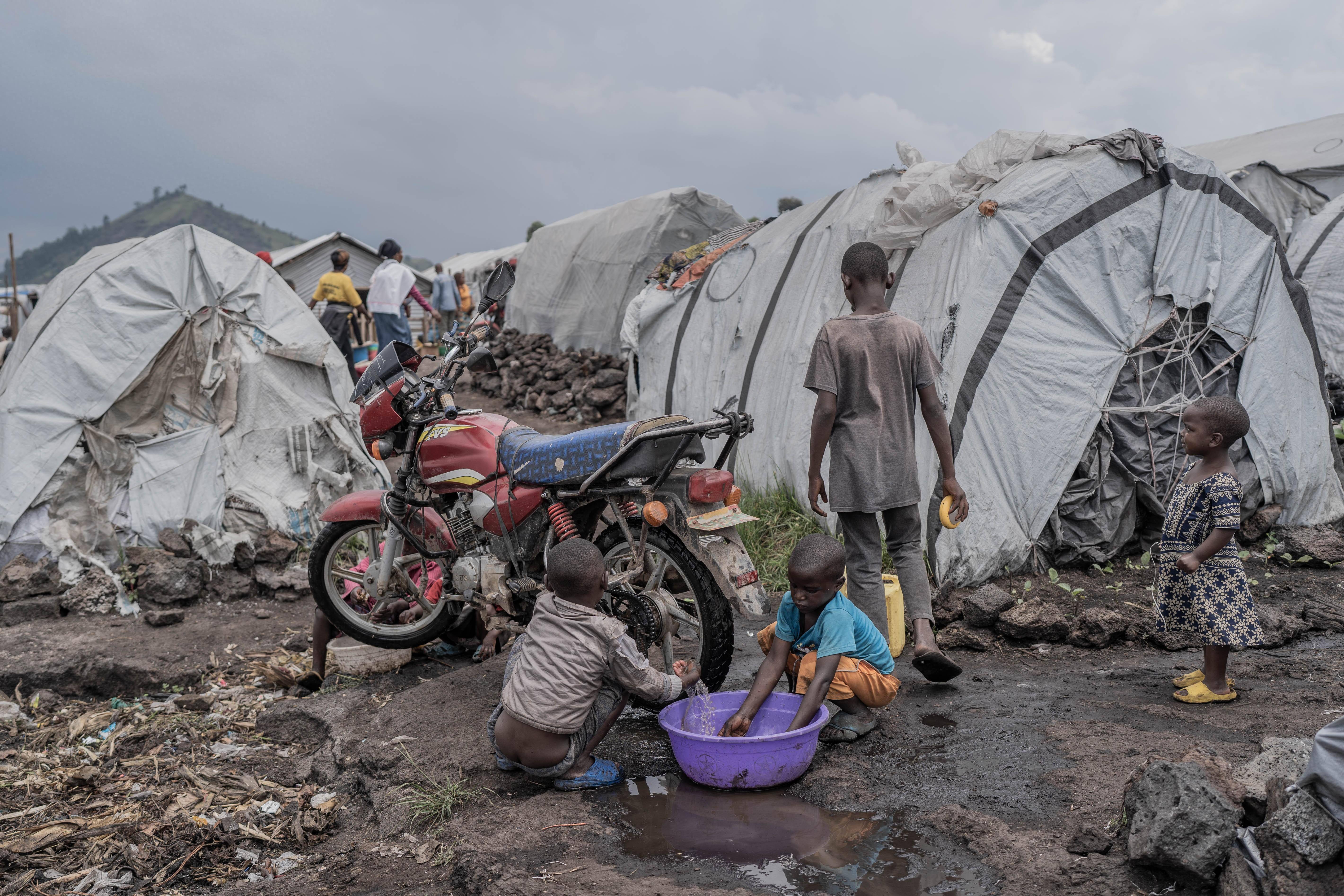 探访刚果(金)东部的难民营_新华社_戈马_首府