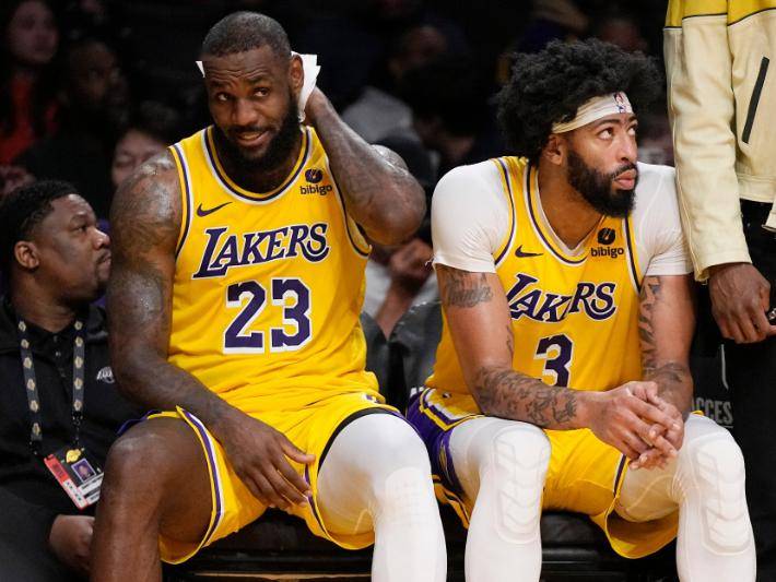 湖人准备冲刺,詹欧重聚真的要来了?_交易_丁威迪