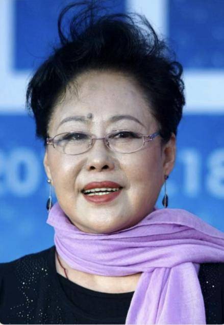 大年初一锁定中国教育电视台一套节目,!