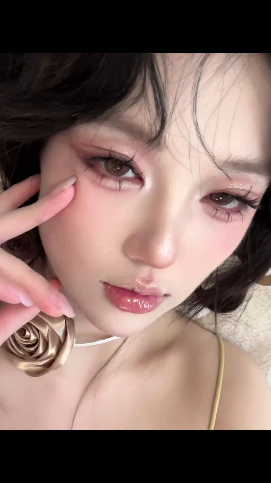 干枯玫瑰妆容 氛围感拉满!干枯玫瑰妆容 妆教
