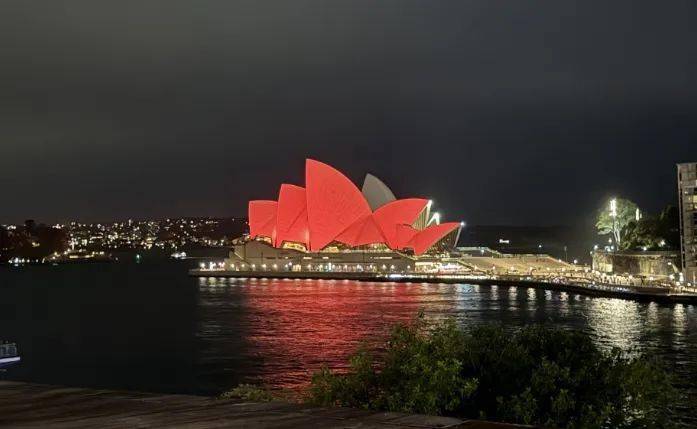 走得再远,家的方向总有一盏灯,为你守候_澳洲_文化_