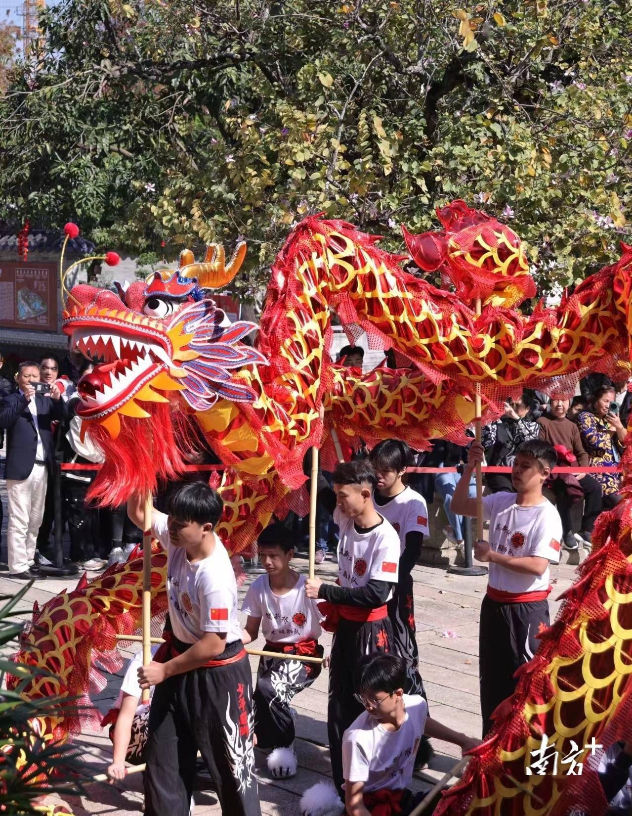 腾龙贺新岁,过年来广州这里一起"寻龙"_礼品_吴伟洪_市集