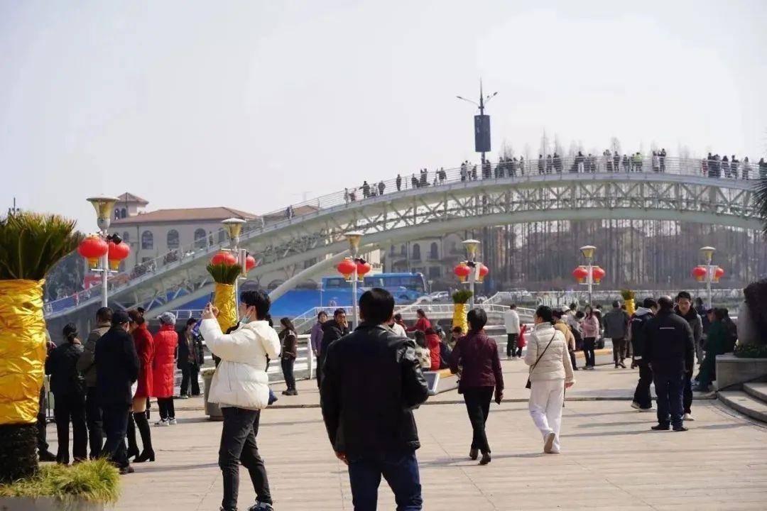 新春走基层丨假期好天气 出游正当时_景区_游客_金湖
