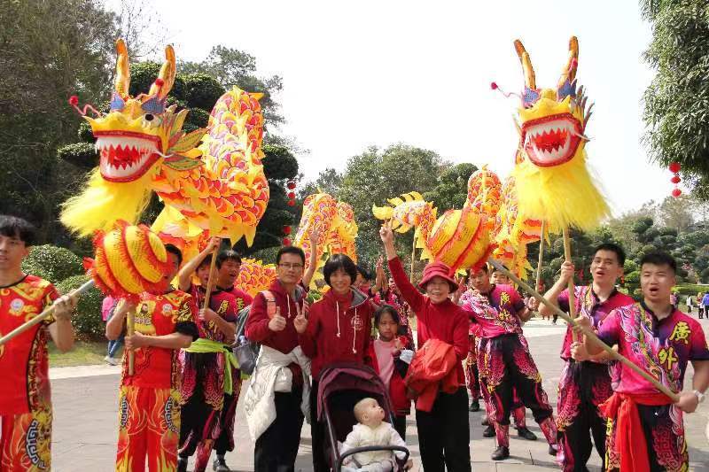 欢欢喜喜过大年