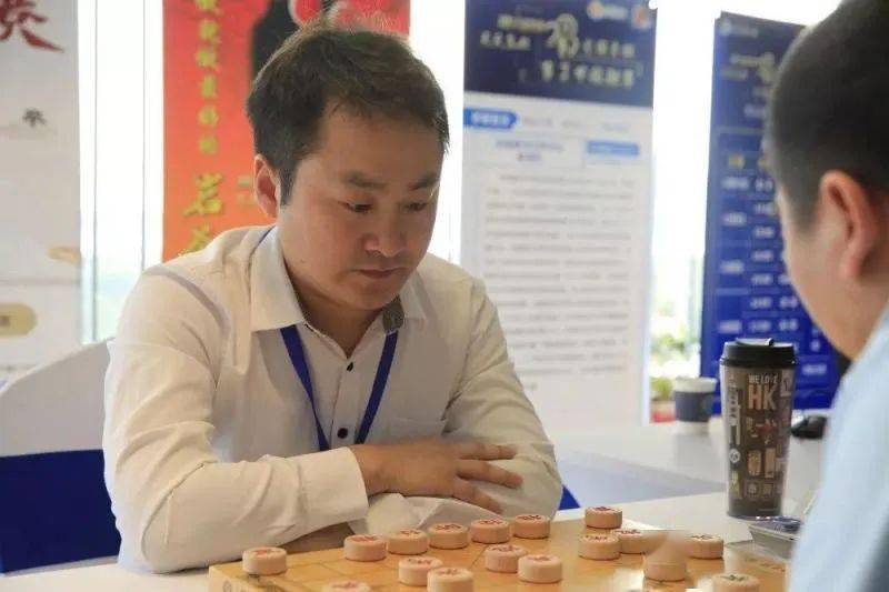 党斐,中国象棋大师,象棋盲棋吉尼斯世界纪录缔造者,建国以来河南省
