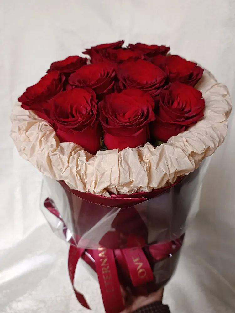 【小勺严选】99元享包配送玫瑰花束,浪漫双人晚餐,专属五星级蛋糕.