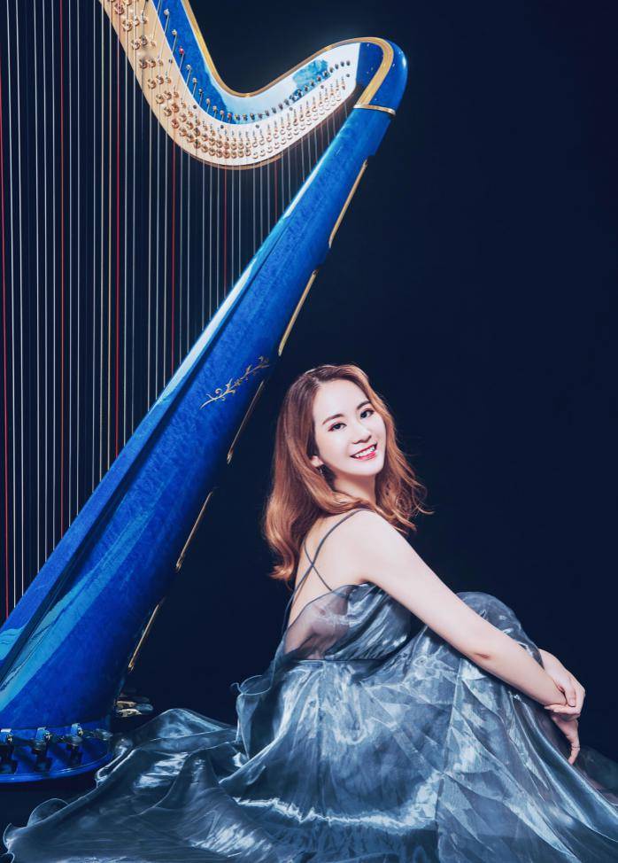我院校友庄媛媛法国竖琴独奏音乐会暨2024年法国竖琴大赛开幕式音乐会