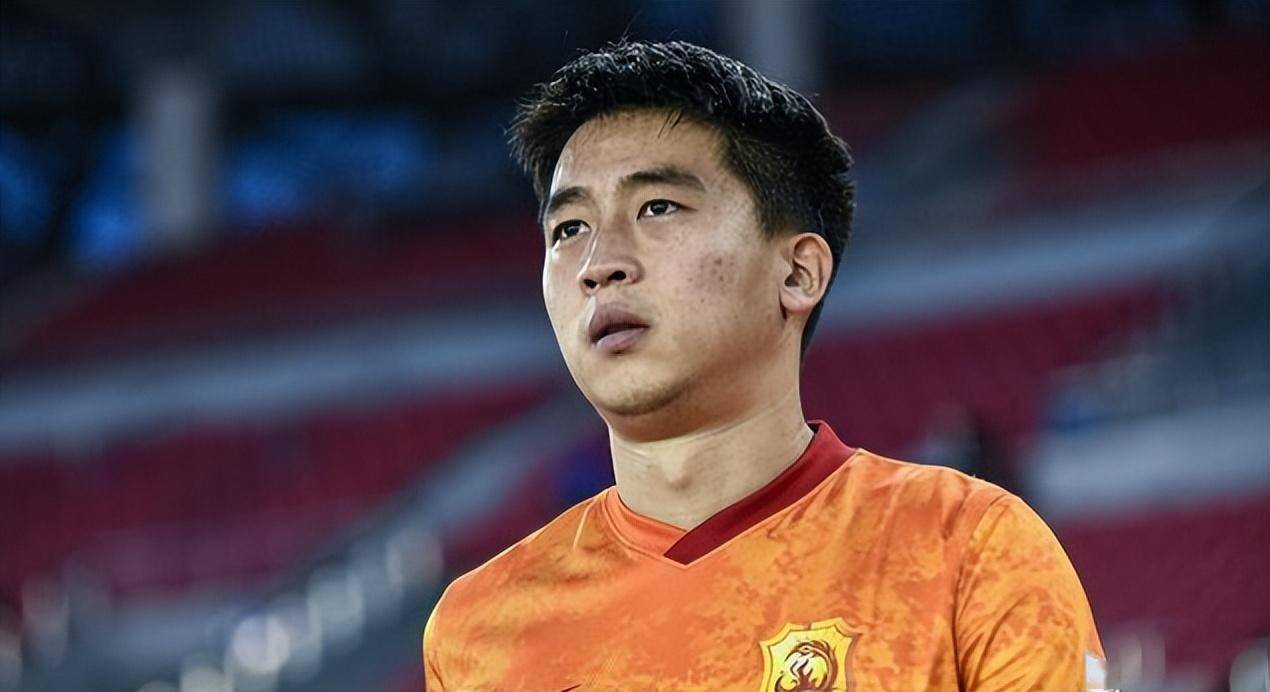 鲁能坐拥7位国脚 两大本土青年边锋最值得期待 新赛季或大放异彩_康熙