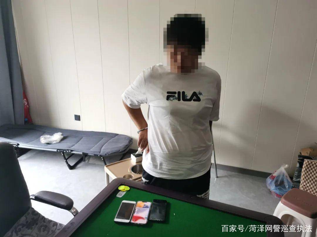 流水数百万，警方打掉一手机棋牌赌场！