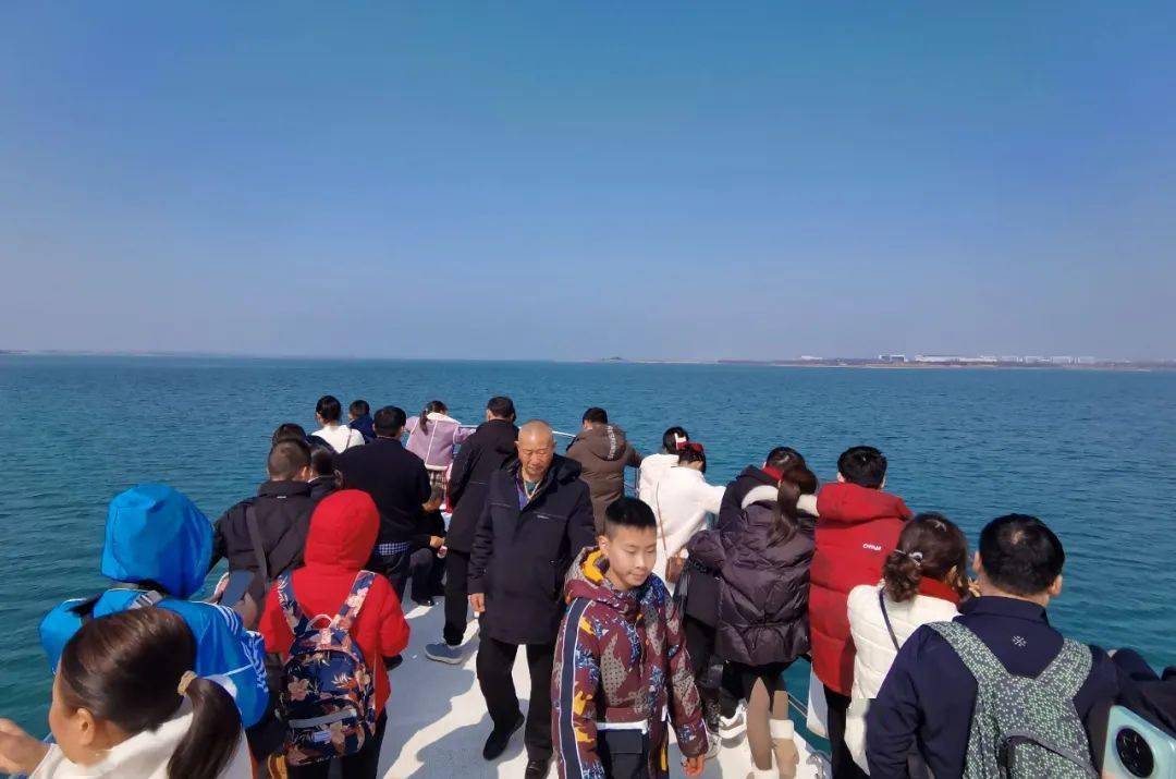 假期"余额不足",出发吧!_游客_景区_清江