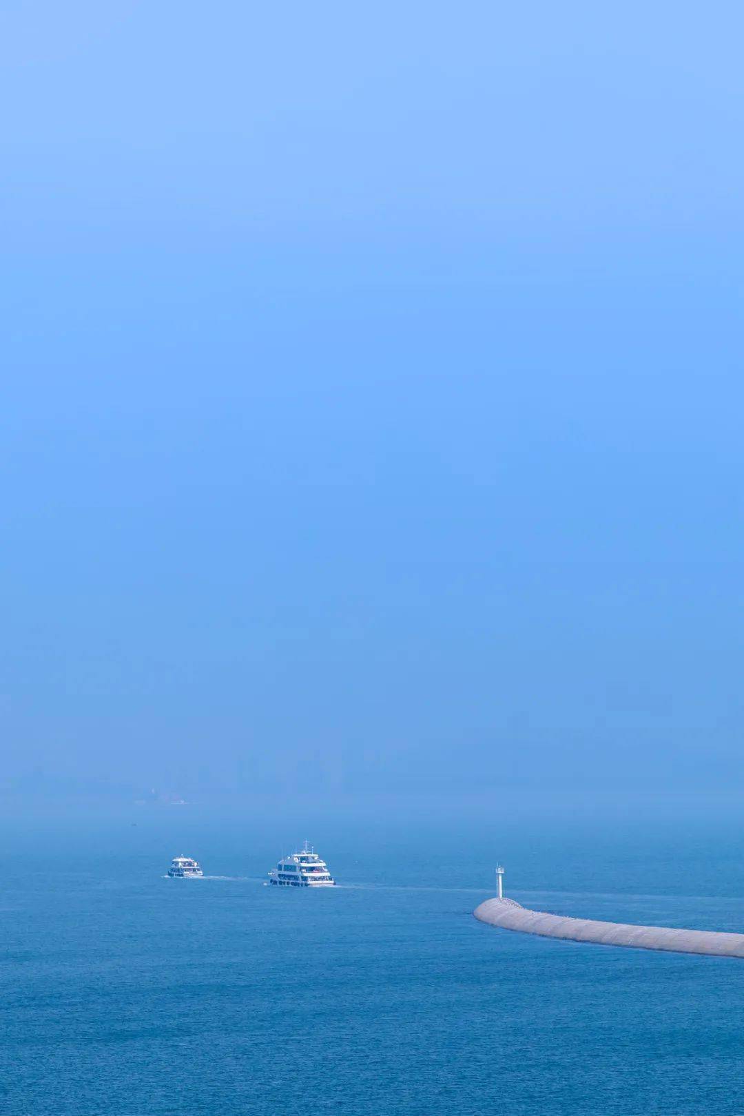 光与影 | 目及之处,皆是蔚蓝大海