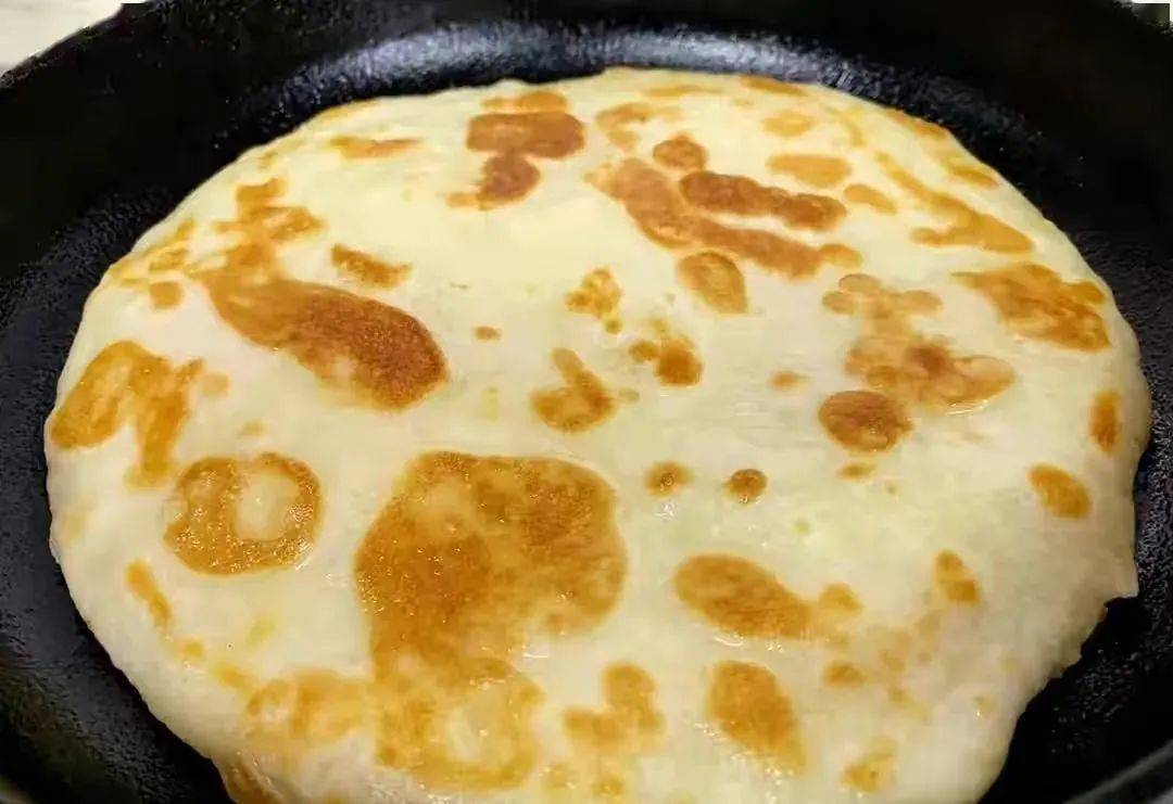 烙饼怎么和面才能软又好吃?记住这个小妙招,柔软多层!