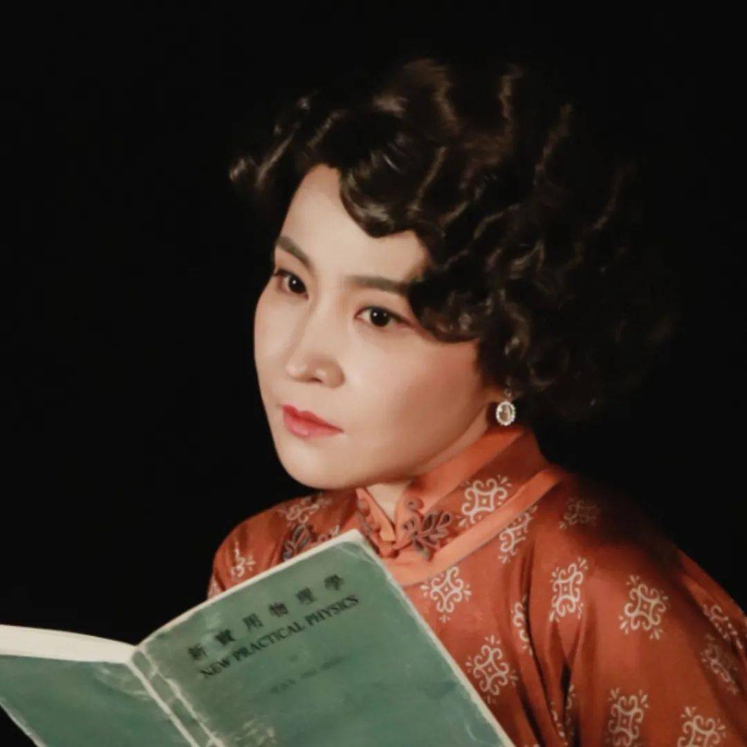 【好戏"龙"重登场】这个春天必看的民国话剧,给予你而