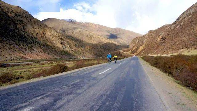 壁纸 道路 高速 高速公路 公路 桌面 640_360
