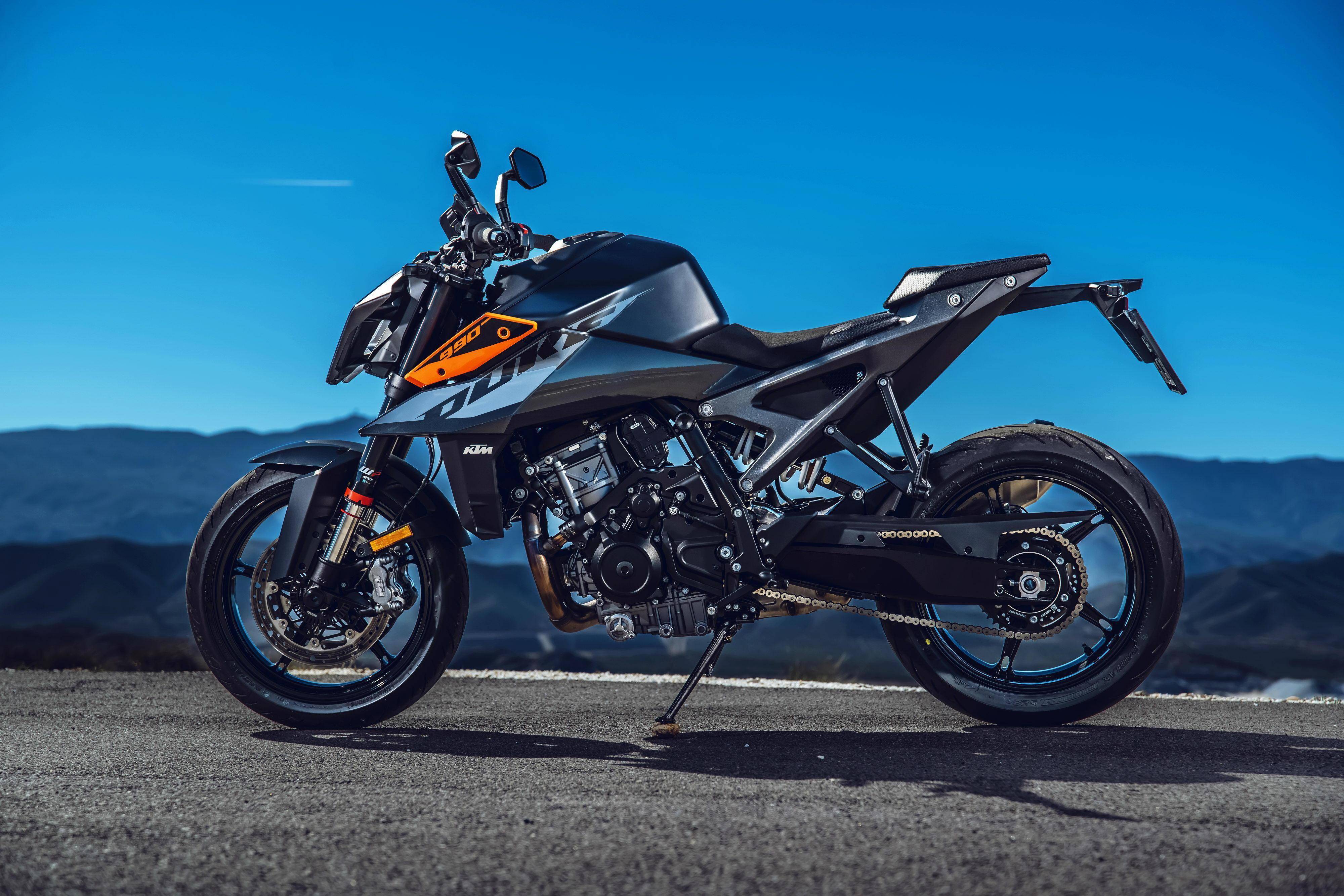 ktm 2024 新型运动街车 990 duke 写真集(上)