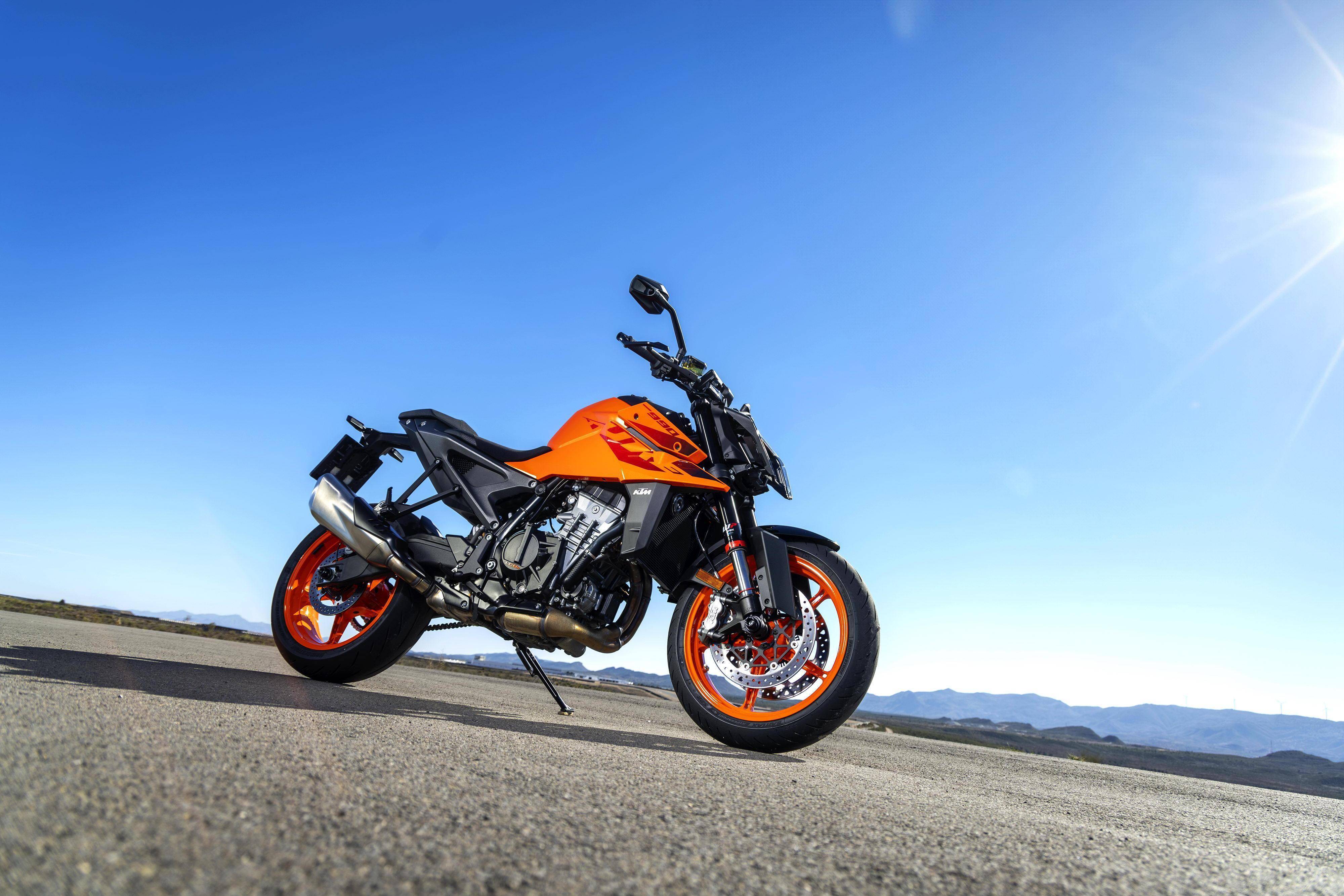 ktm 2024 新型运动街车 990 duke 写真集(上)_搜狐