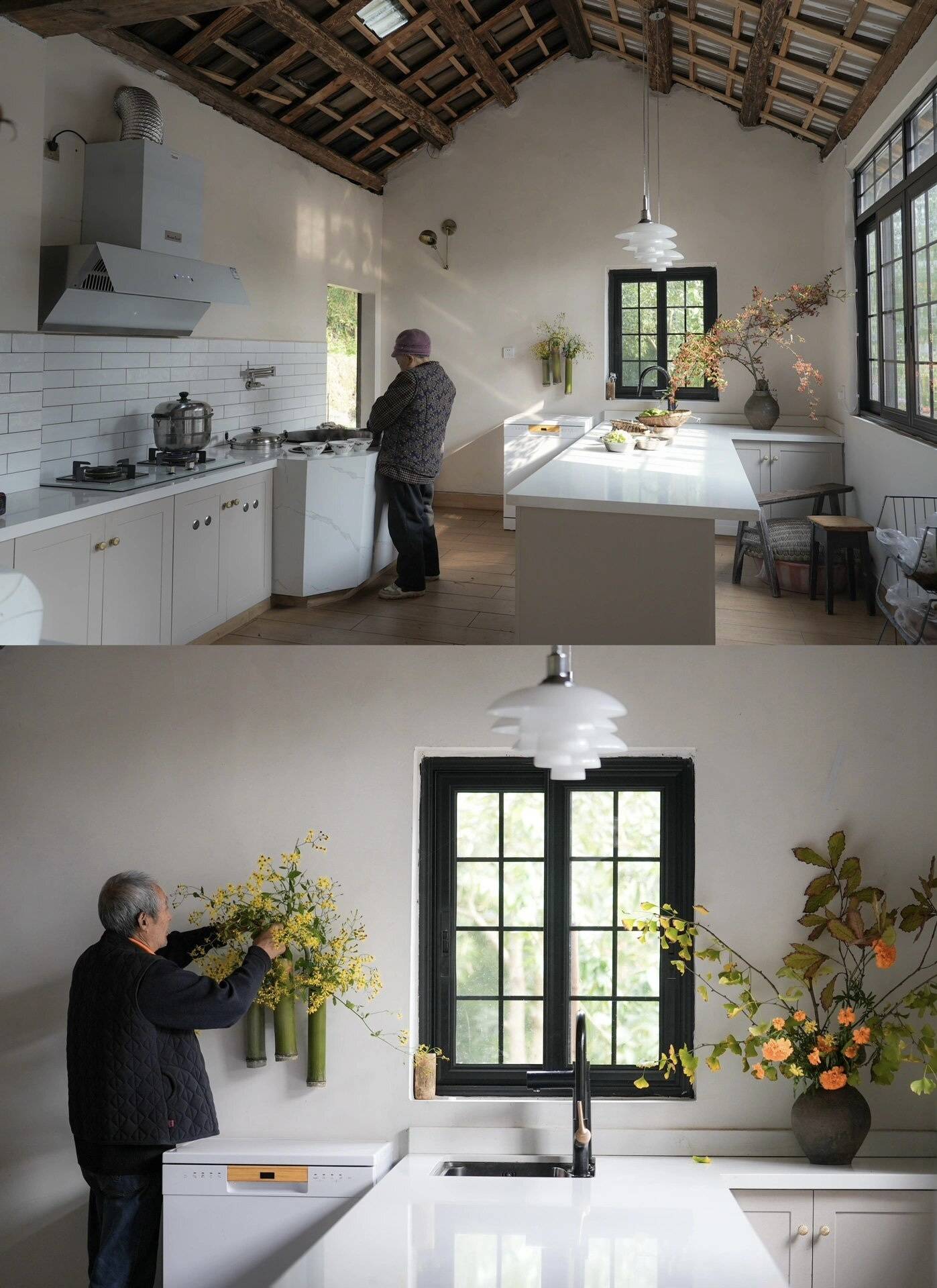 三十年过去,土房墙体开裂,瓦片脱落,2011年,一家人申请危房改建,小院