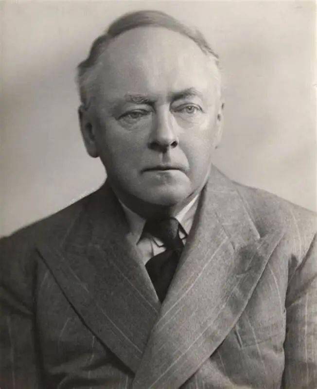 当我们看到这是由一向以真空管麦克风录音闻名于世的