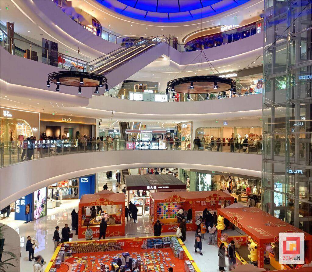 自贡:春节消费市场"热辣滚烫"_游客_国际_市民