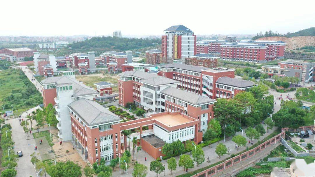 十载春风育桃李,同心筑梦谱新篇——莆田市外国语学校建校十周年庆典