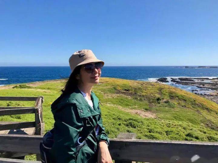 香港第一美人近况曝光:63岁无儿无女,如今活成了这样……_钟楚红_比赛